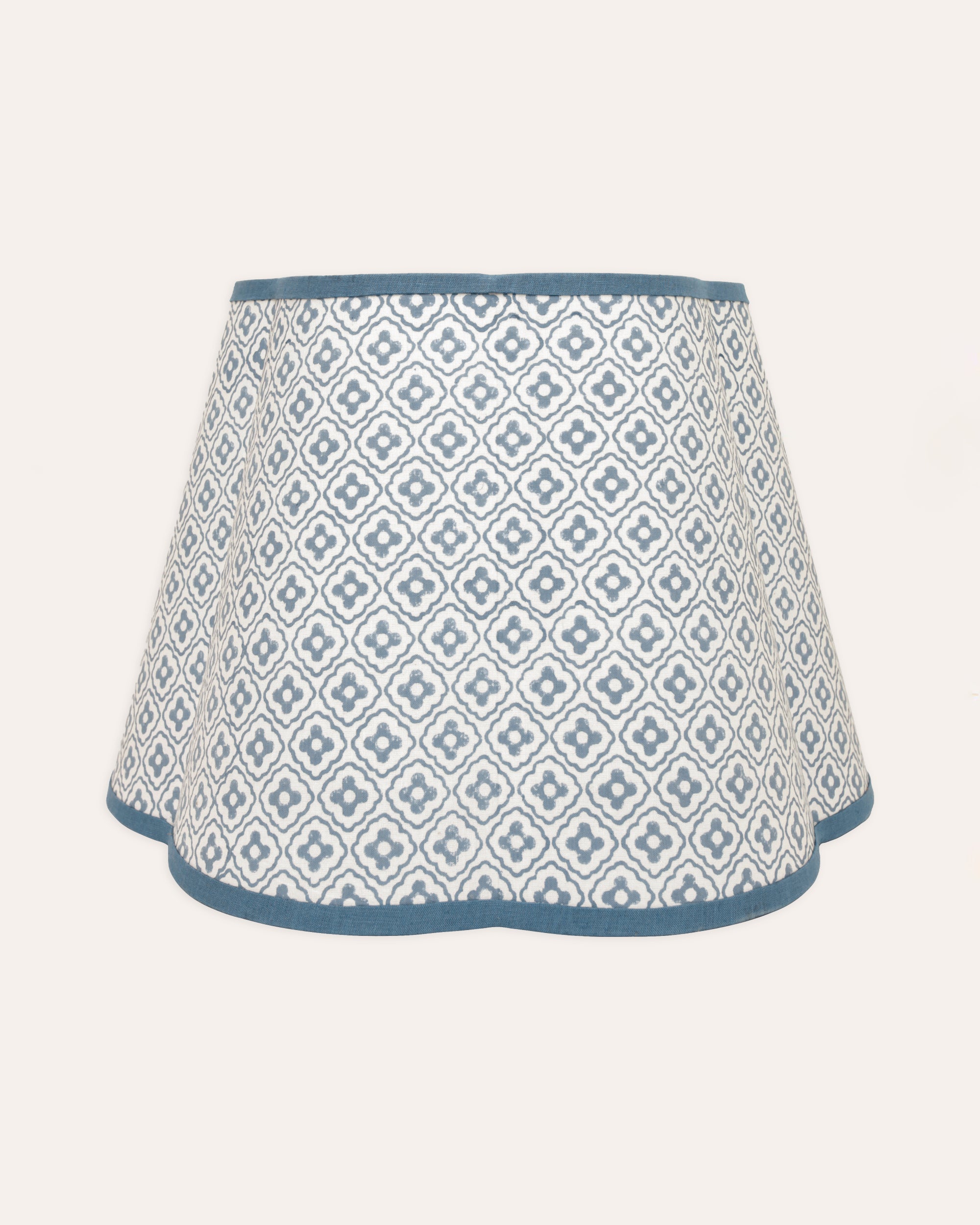 Scalloped Finestra Lampshade - Blue