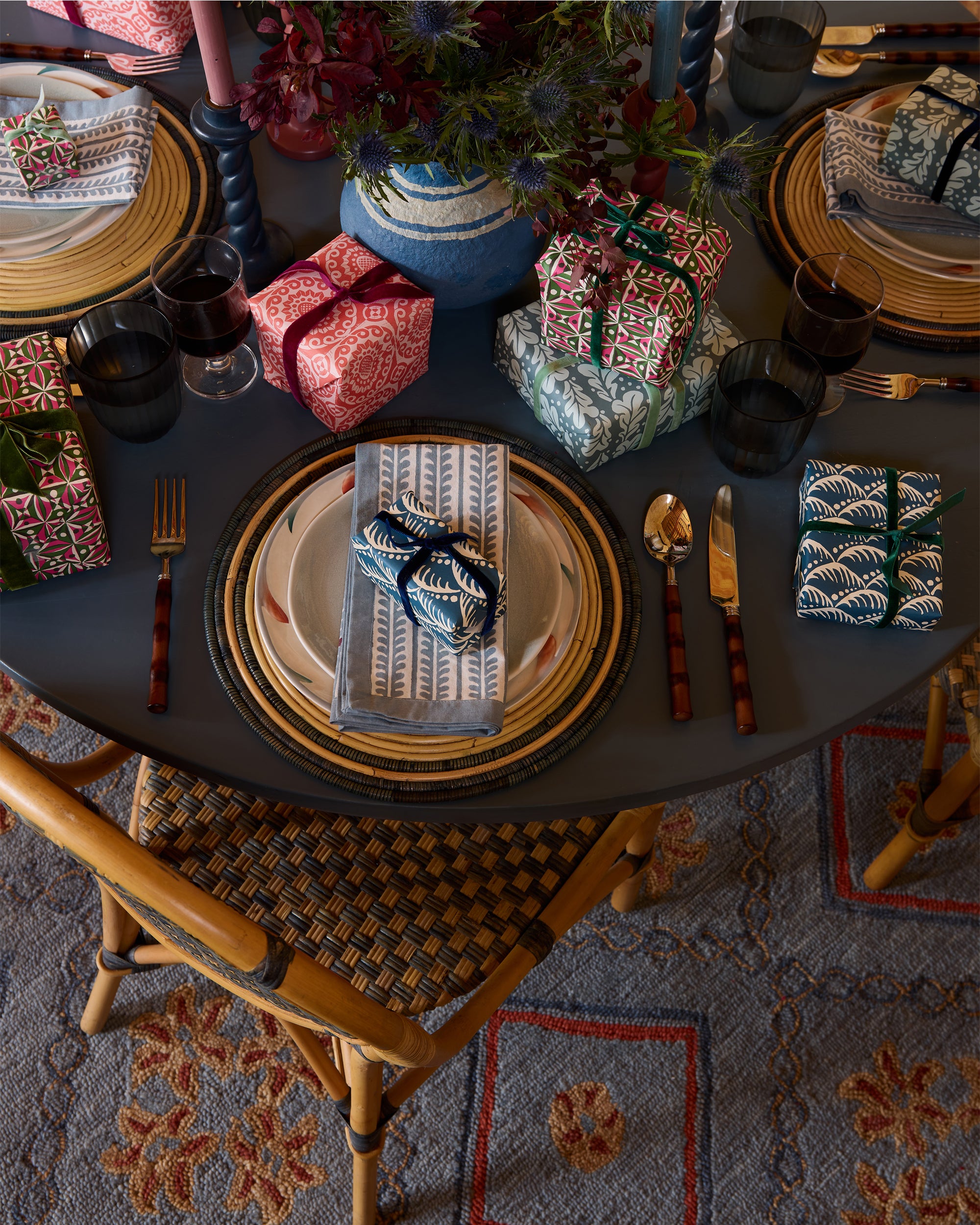 Wensum Pedestal Table - Petrol Blue