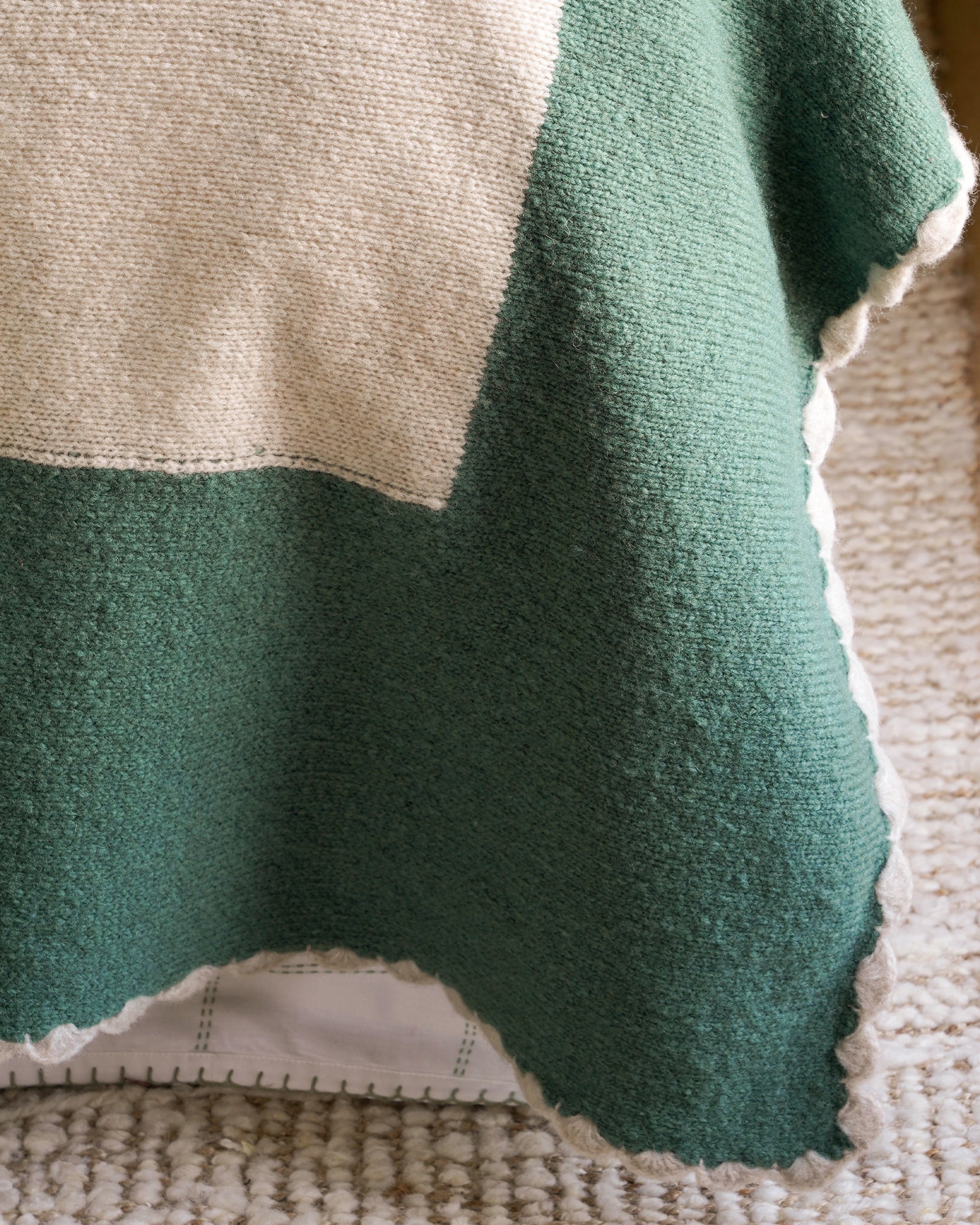 Bordered Knitted Throw - Green