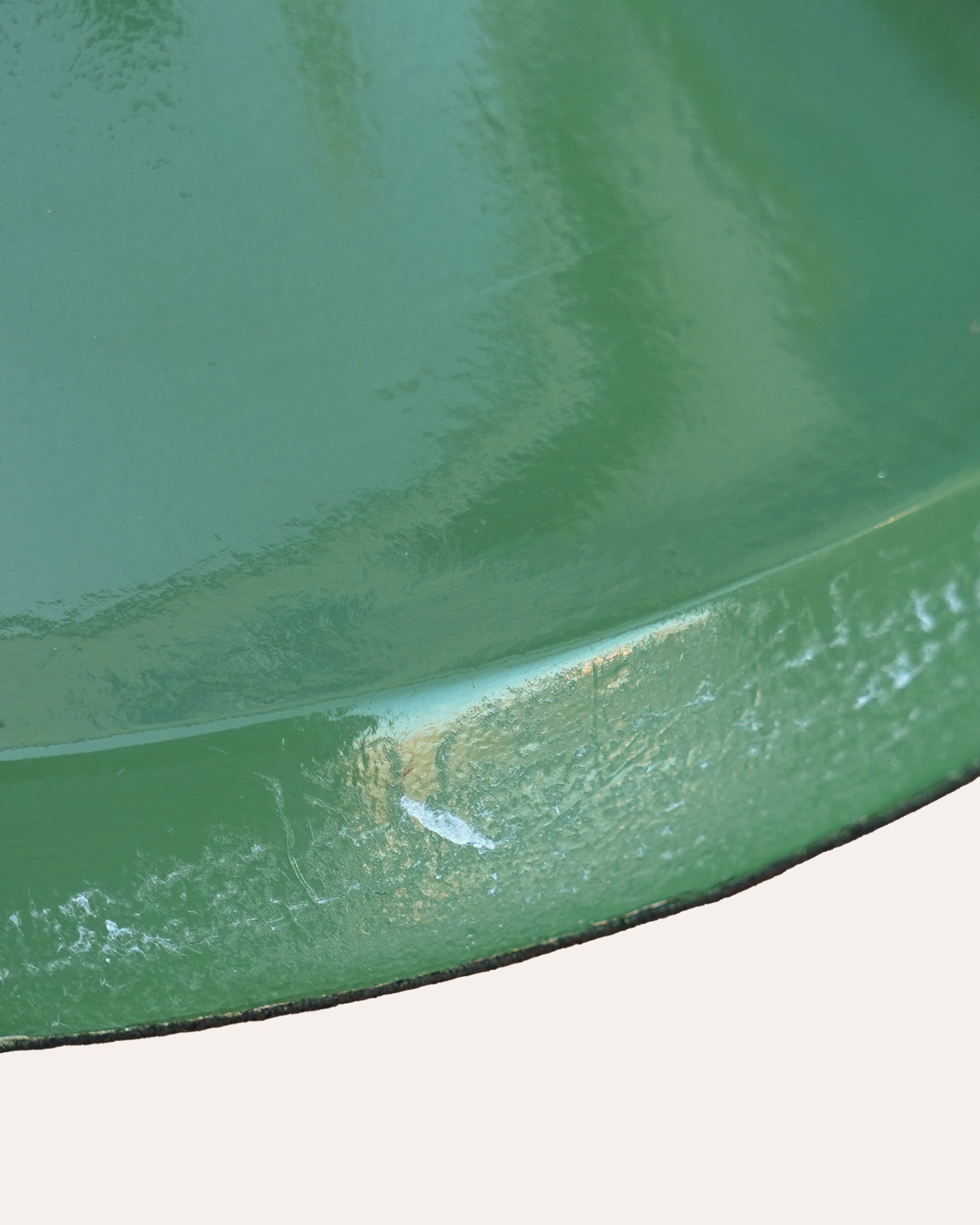 Gloss Painted Cone Lamp - Green (Seconds)