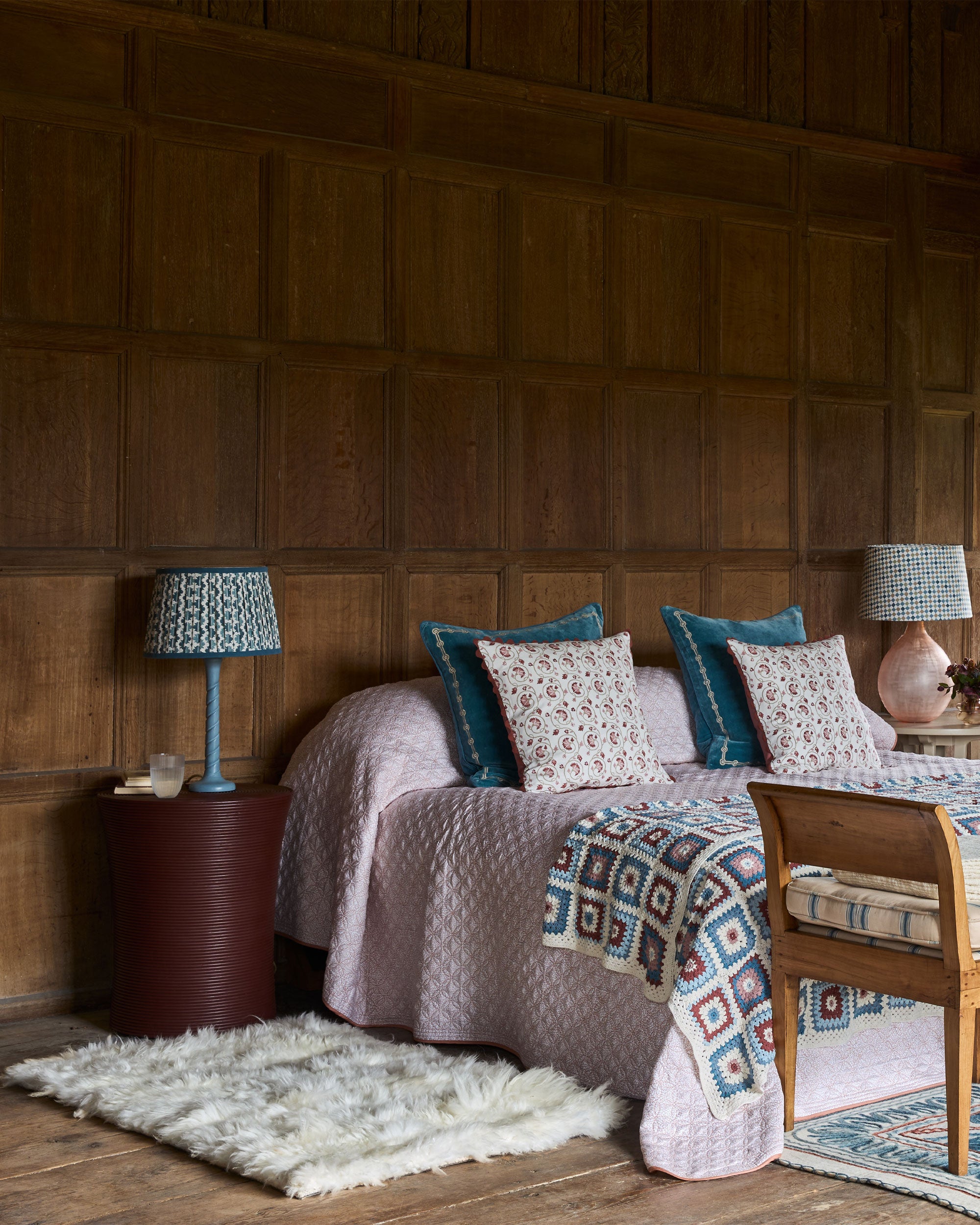 Small Twisted Wooden Table Lamp - Light Blue