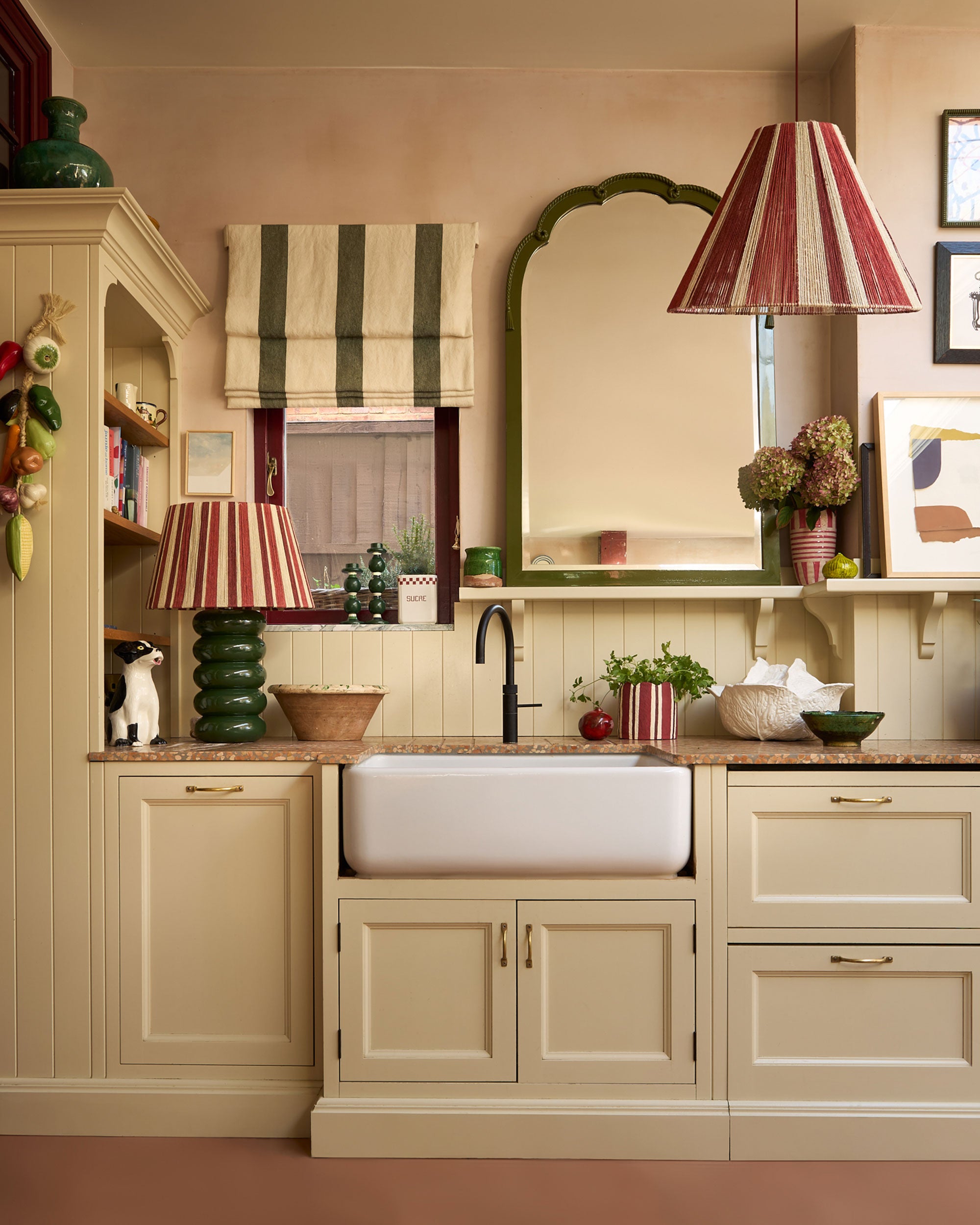 The Must Have Table Lamp - The Bold Green