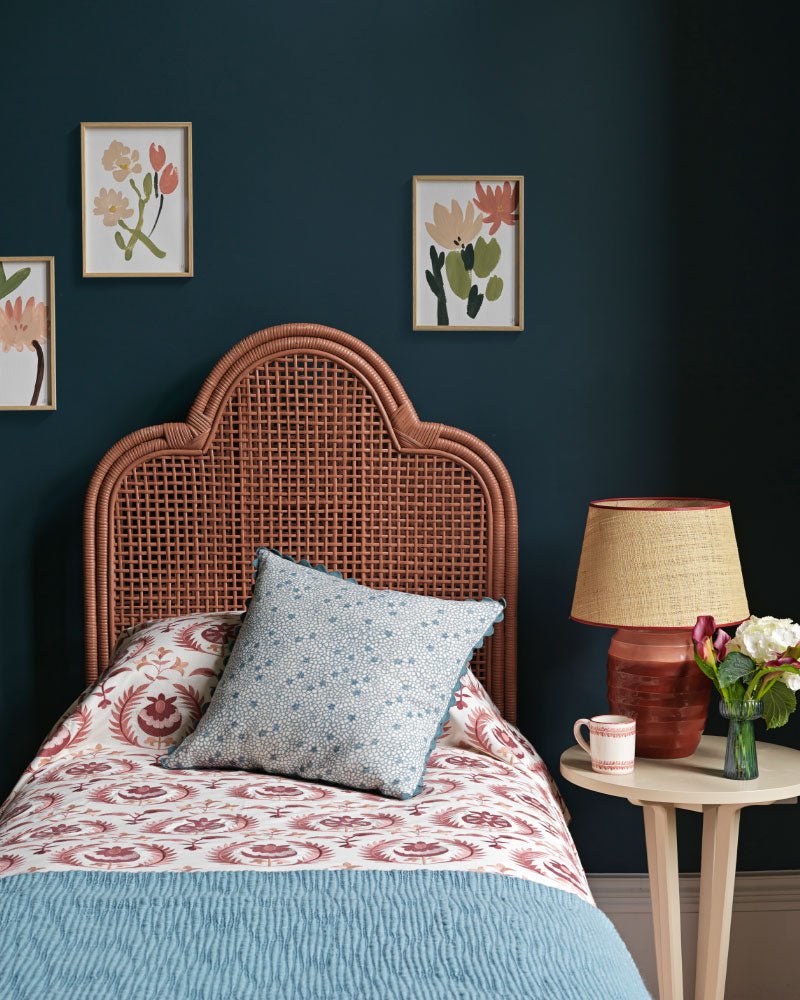 Beehive Ceramic Lamp - Red