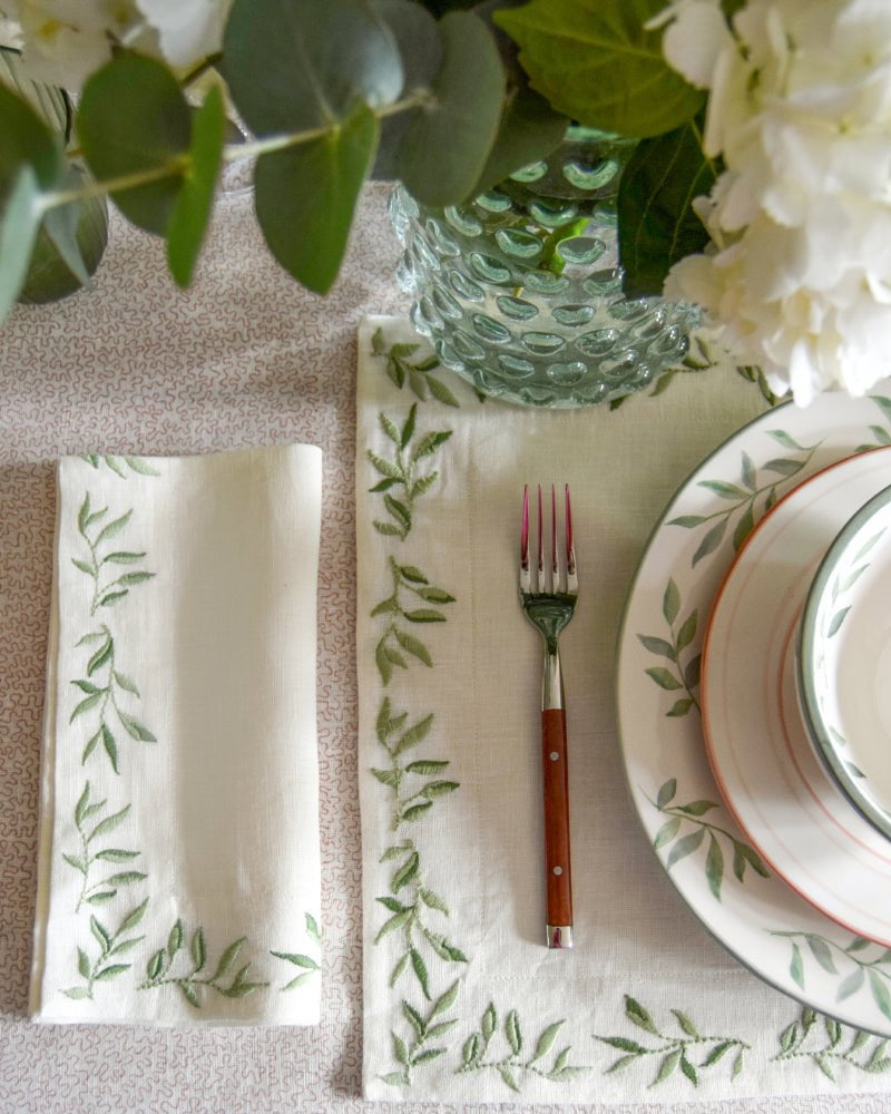 Foliage Embroidered Linen Placemat - Green