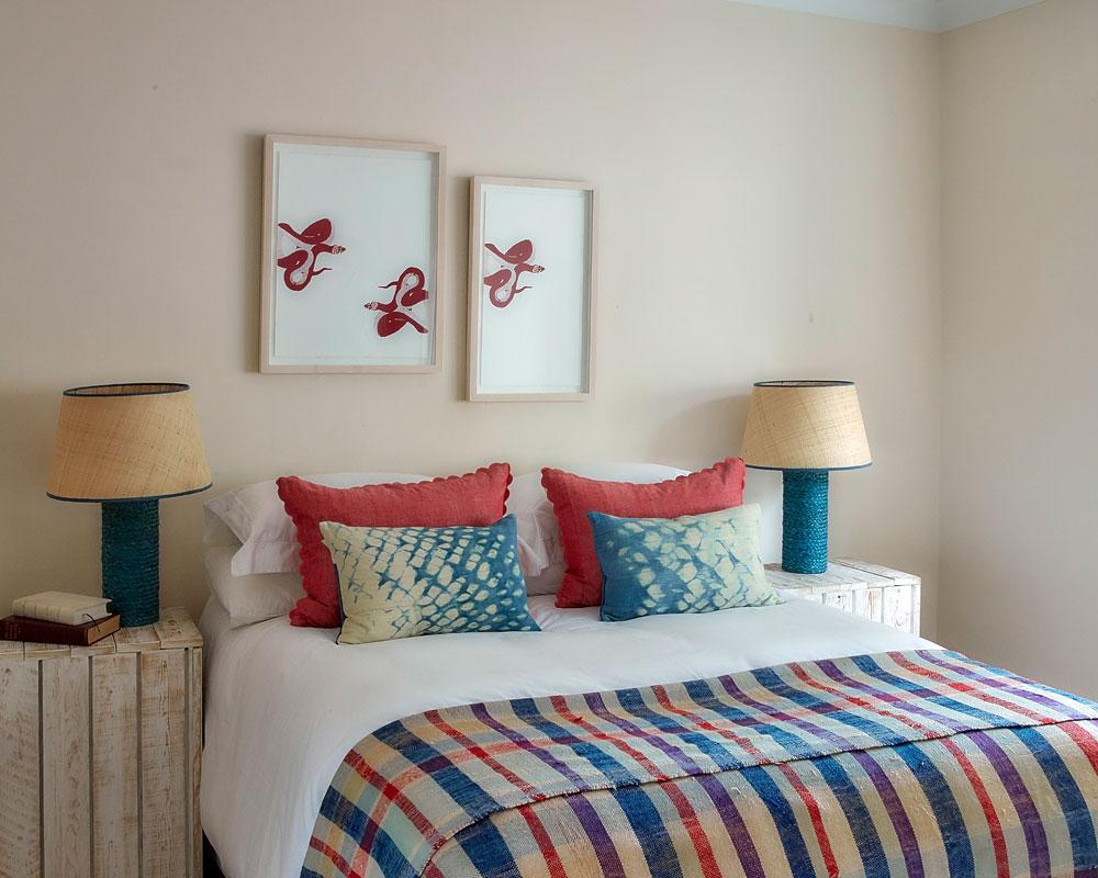 Millie Straker - Single Snake I / Red