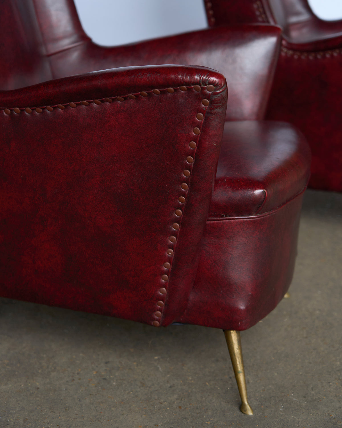 A stylish mid Century pair of chairs