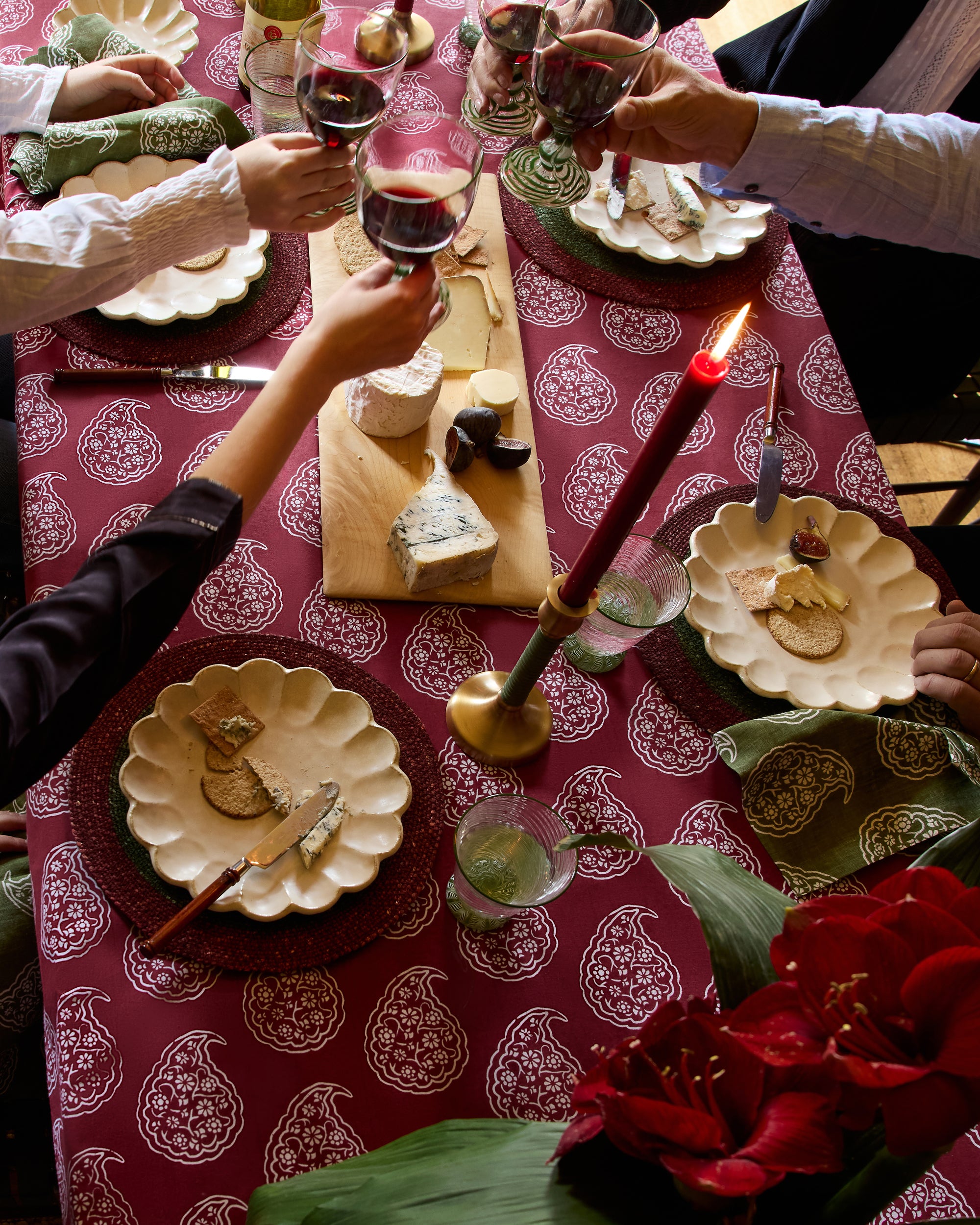 Dilari Seagrass Placemat: Set of 4 - Red & Green
