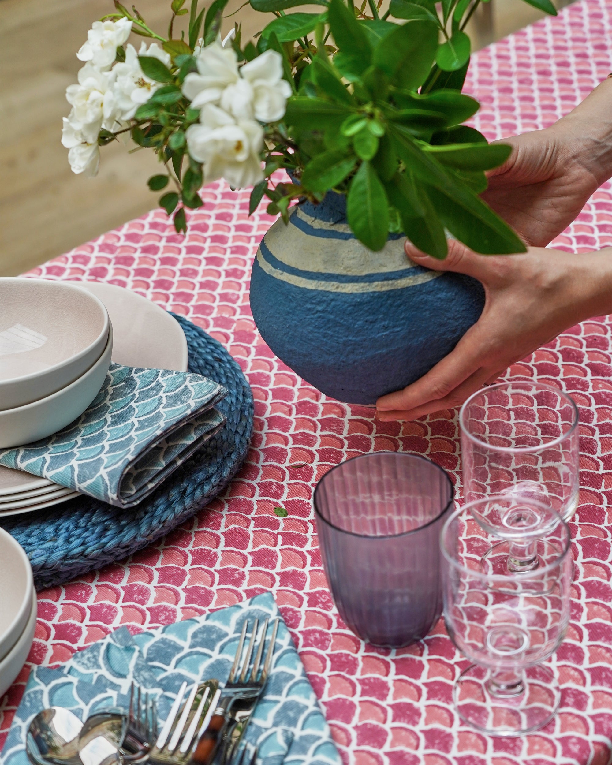 pink tablecloth 1