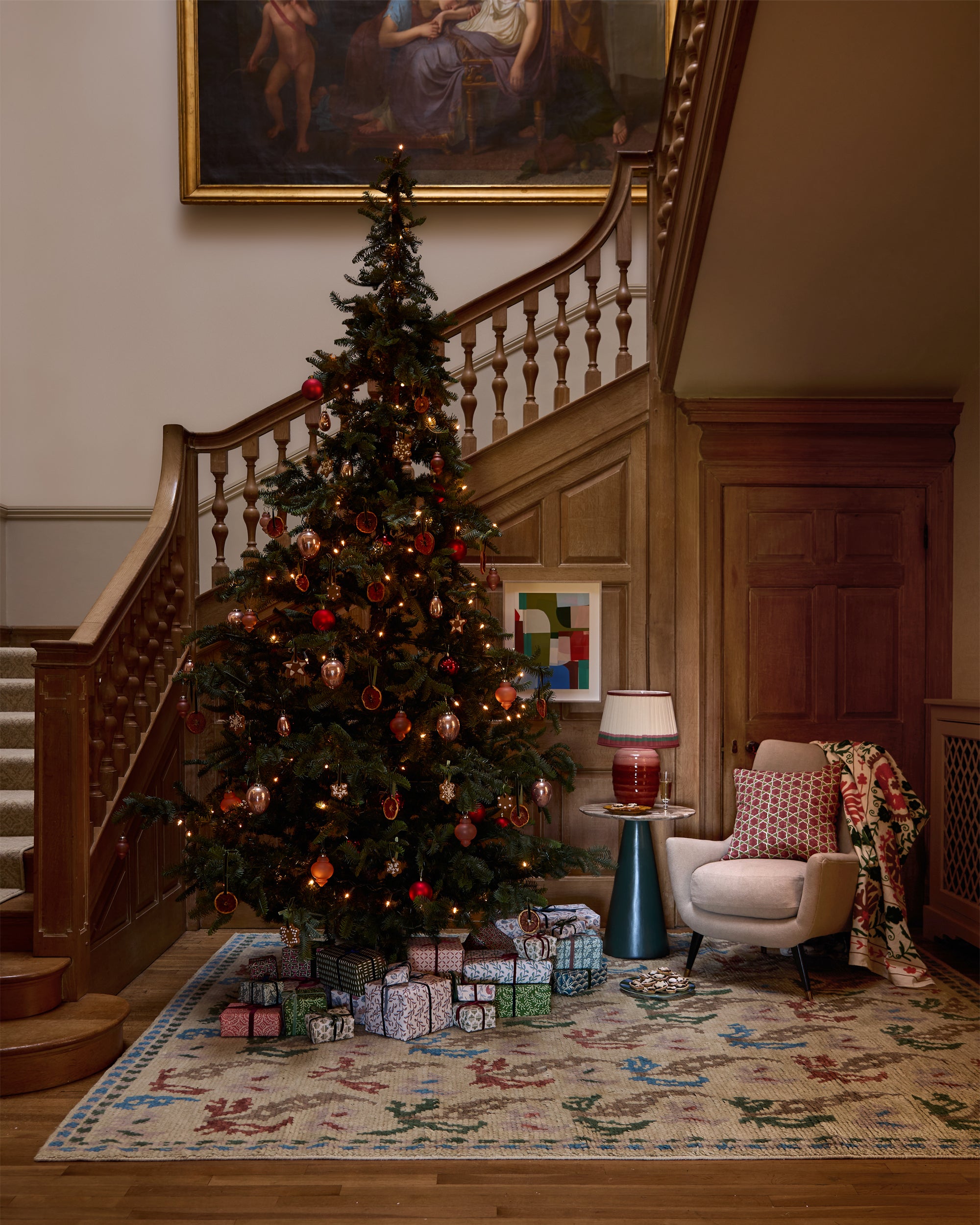 Block Print Scallop Tile Cushion - Red