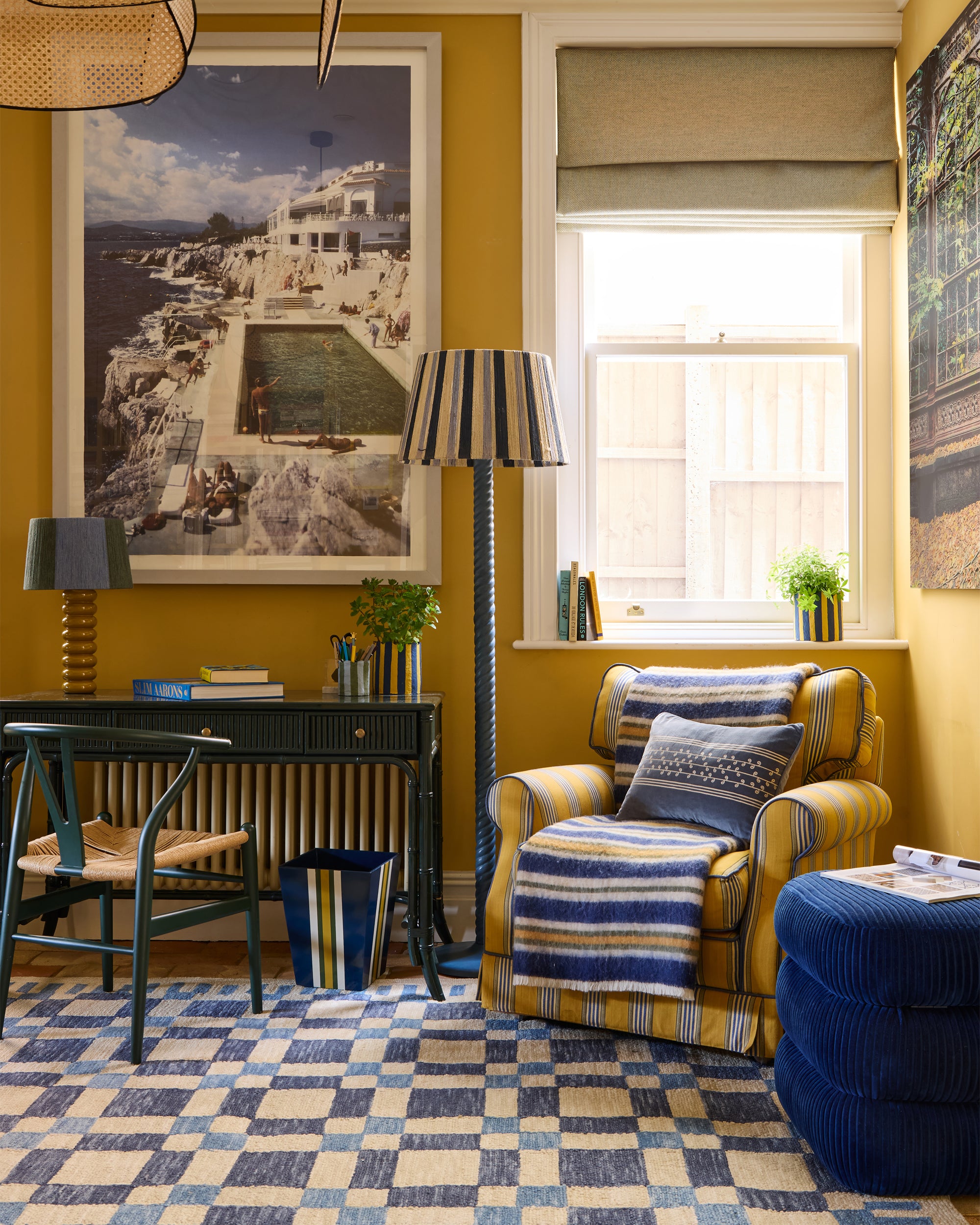 yellow and blue sitting room