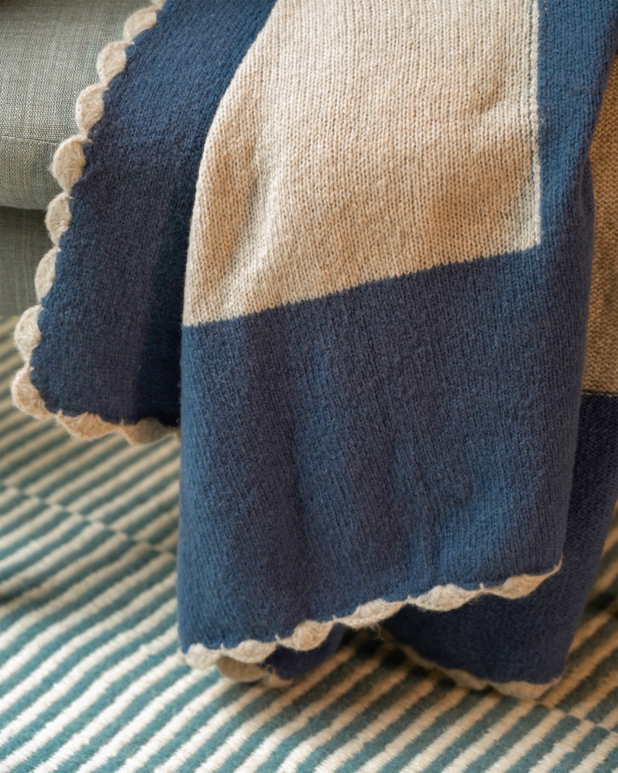 Bordered Knitted Throw - Blue