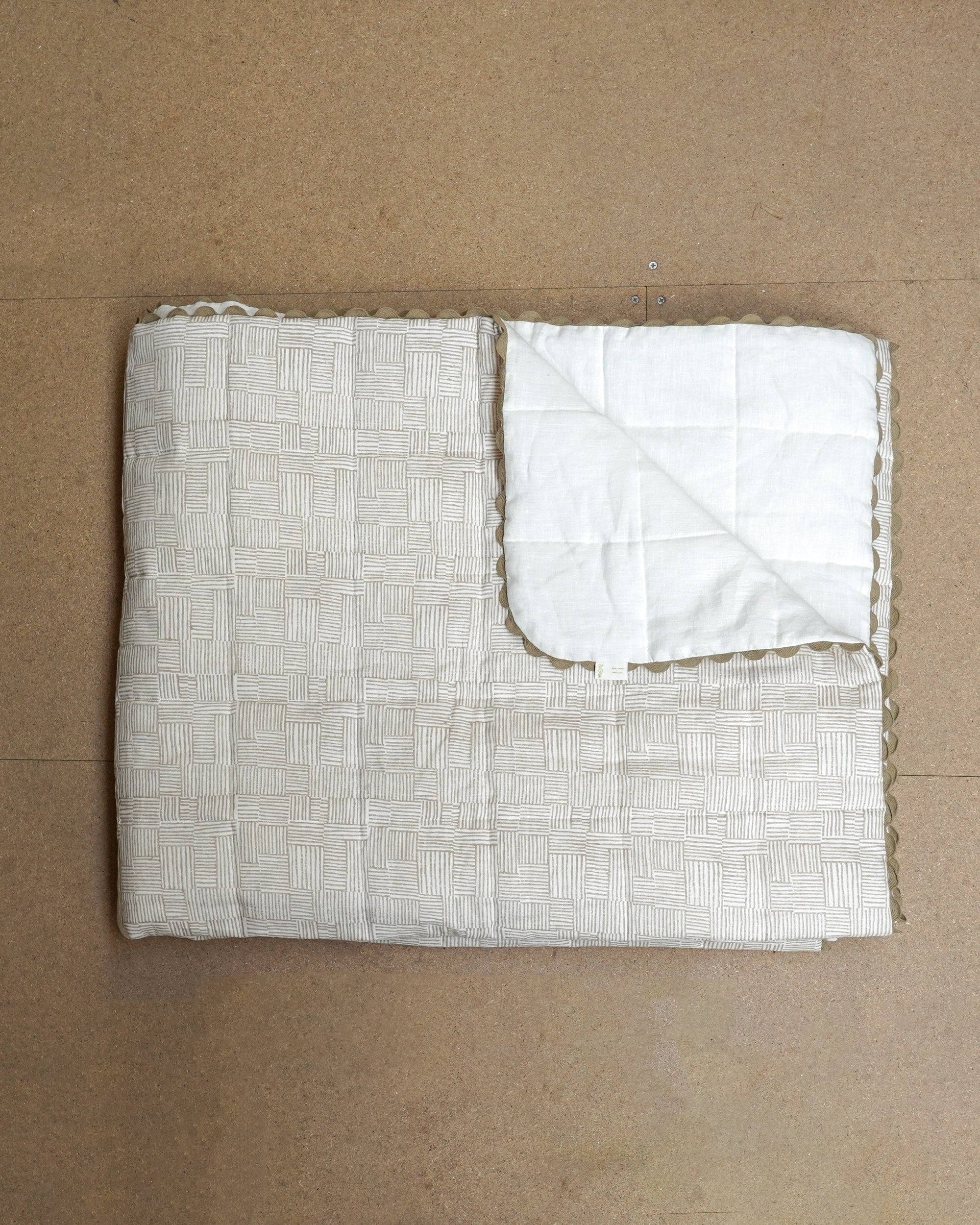 Crosshatch Linen Bedspread - Truffle