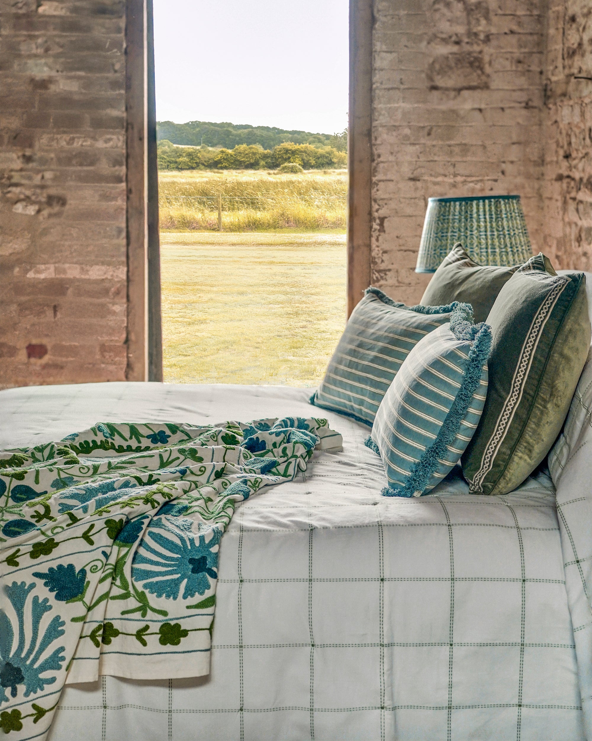 Dumaloq Suzani Throw - Green/Blue